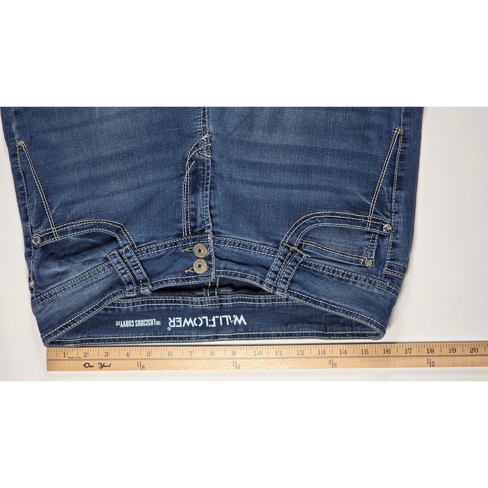 WallFlower Luscious Curvy Fit Bootcut Jeans Medium Wash Blue Size 13 REG - Picture 6 of 10